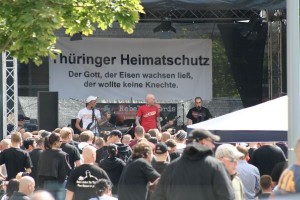 Bühnen-Transparent “Rock für Deutschland 2012? Quelle: http://www.publikative.org/wp-content/uploads/2012/07/713.jpg