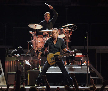 US-Sänger Bruce Springsteen (2008) By Craig ONeal (The Boss~Live!) [CC-BY-SA-2.0], via Wikimedia Commons
